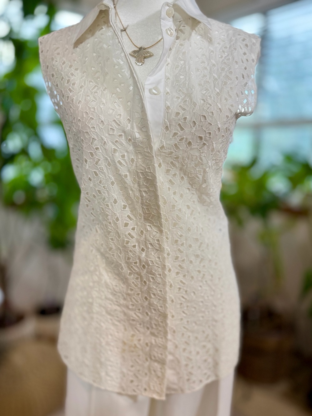 Theory Cotton Silk Eyelet Lace Dainty Sleeveless Button Front Blouse White M - Picture 4 of 9